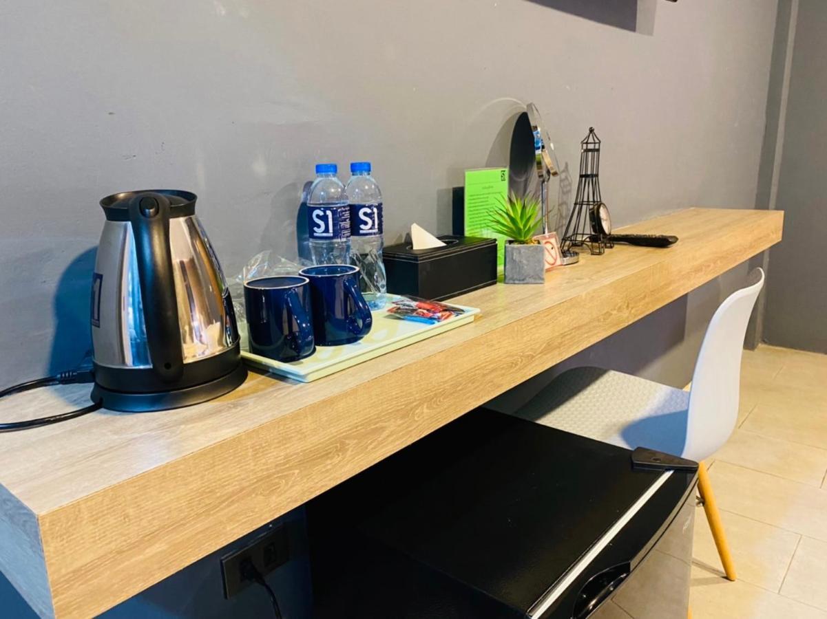 S1 City Hotel Buriram Buitenkant foto