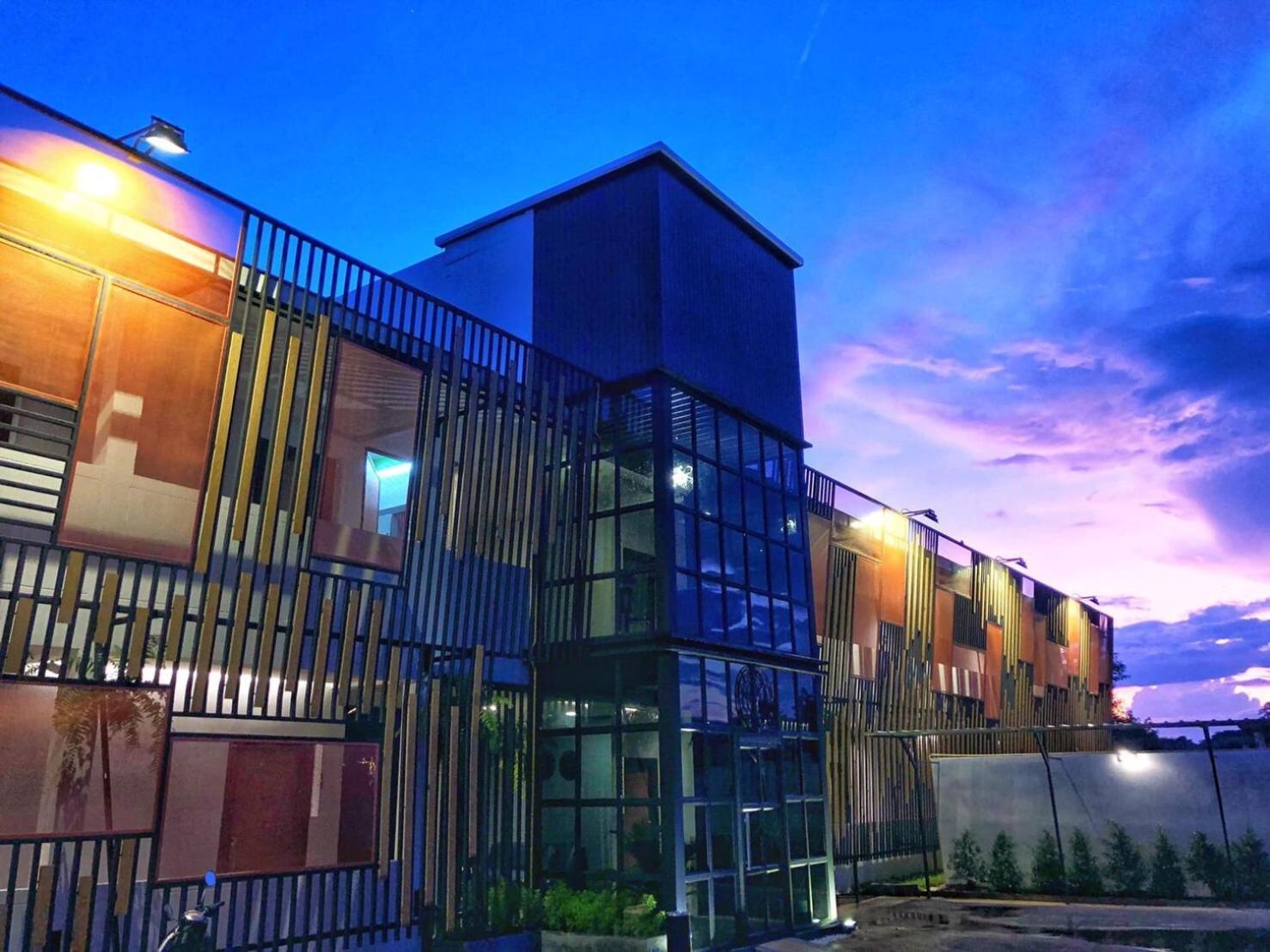 S1 City Hotel Buriram Buitenkant foto