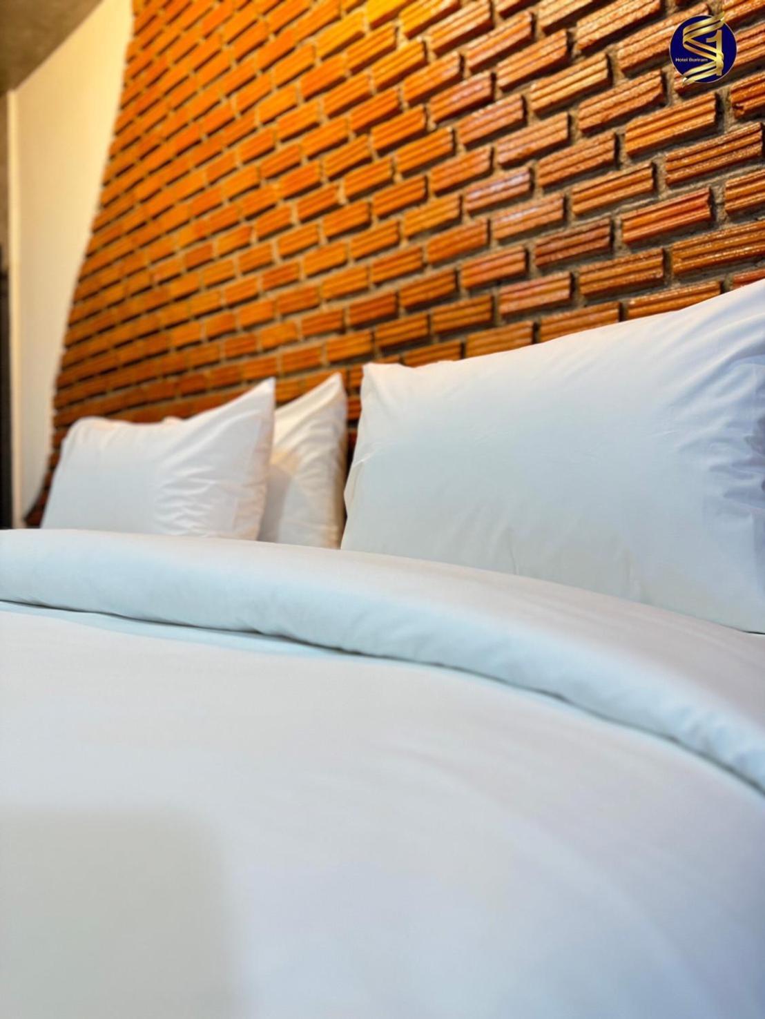 S1 City Hotel Buriram Buitenkant foto