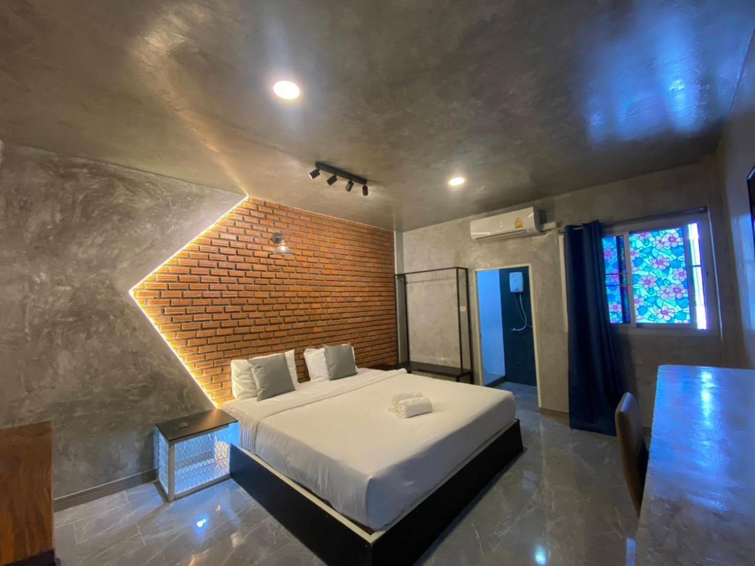 S1 City Hotel Buriram Buitenkant foto